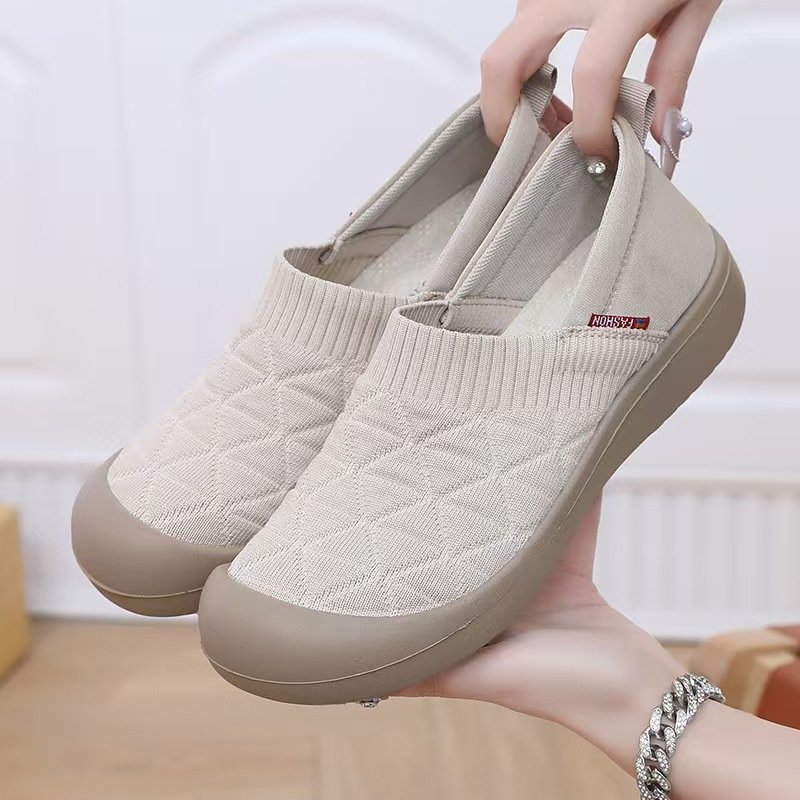 New SpringAutumn Women's Slip-On Shoes Durable, Non-Slip, Soft-Soled, Breathable Casual Shoes for Moms